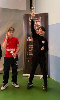 podio daltilia scherma brianza lame oro 194x320